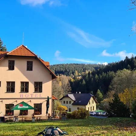 Horske Kralovsky Dvur Na Bilem Potoce