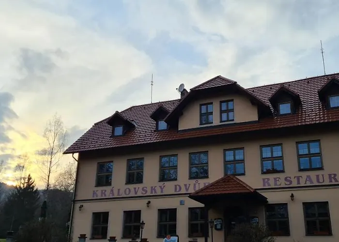 Horske Kralovsky Dvur Na Bilem Potoce 3*