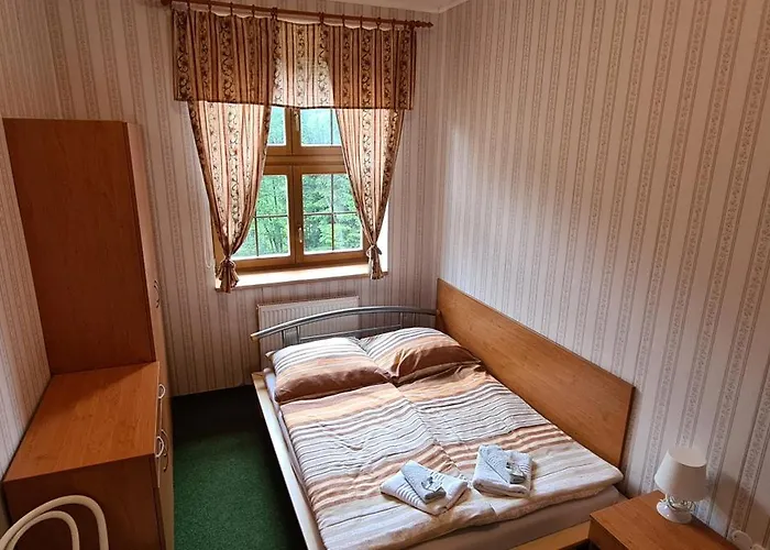 Horske Kralovsky Dvur Na Bilem Potoce Pensjonat 3*